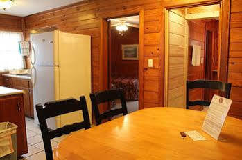 Aurora'S Kentucky Lake Cottages Buitenkant foto